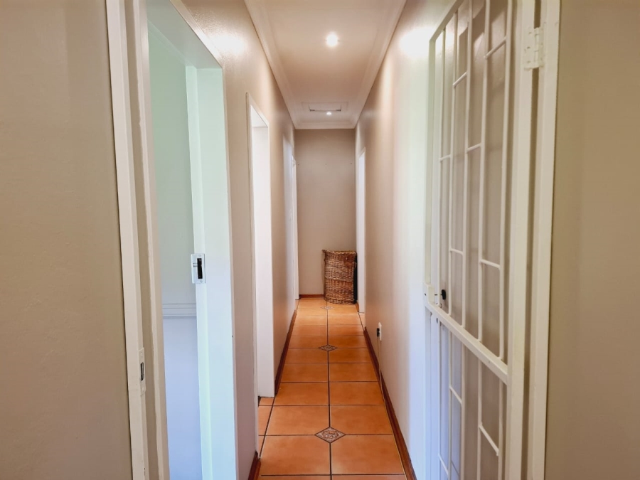 4 Bedroom Property for Sale in Pellissier Free State